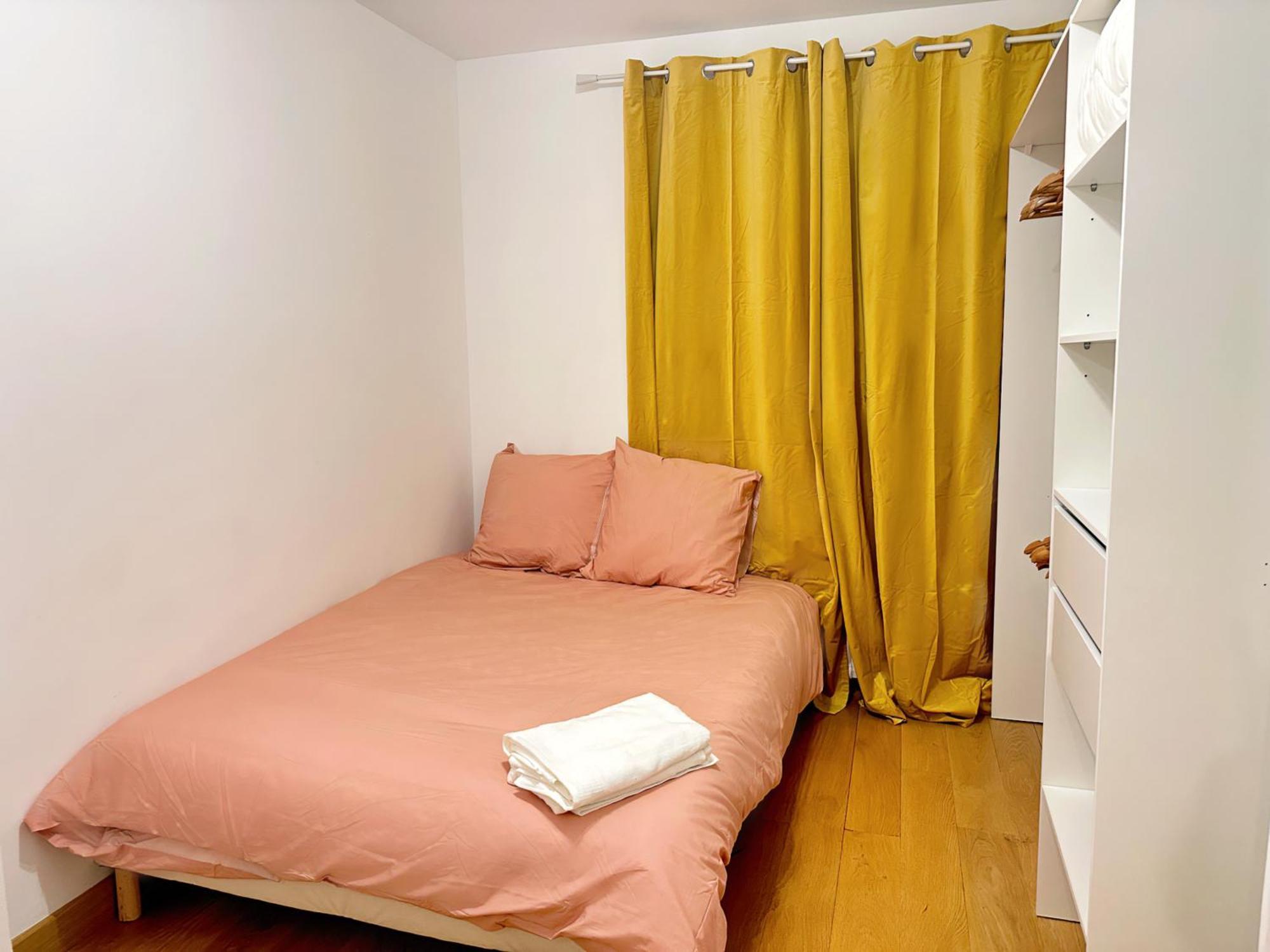 Cozy 3 Bedroom Apartment Dans Republique Parijs Buitenkant foto